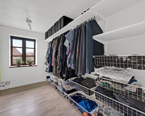 163 m2 værelse i Årslev