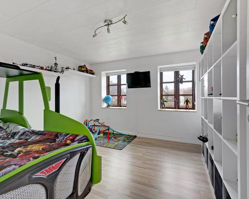 163 m2 værelse i Årslev