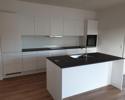 Skøn 2 vær. lejlighed udlejes i det skønne Strandhøjen