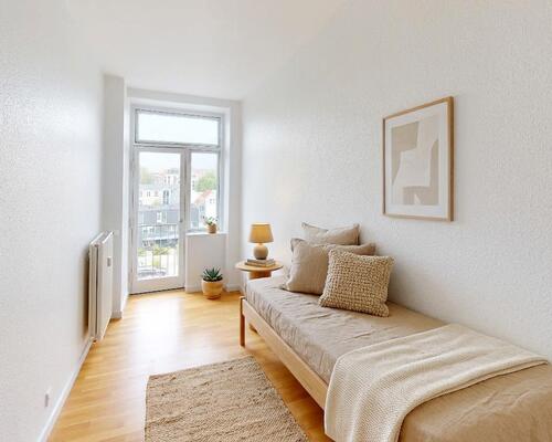 Indbydende lejlighed med altan i hjertet af Aalborg