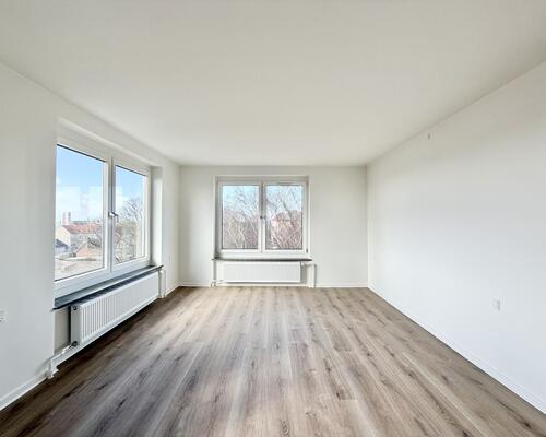 Moderne 1-værelses lejlighed med altan og udsigt