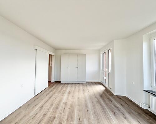 Moderne 1-værelses lejlighed med altan og udsigt