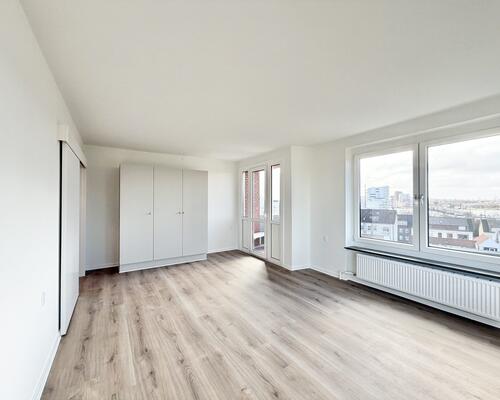 Moderne 1-værelses lejlighed med altan og udsigt