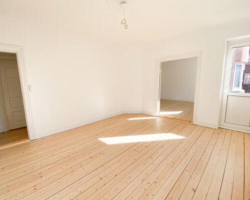 Nyrenoveret 3-værelses lejlighed i Aalborg centrum