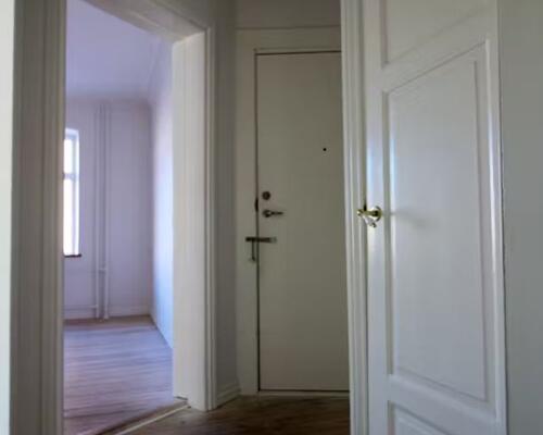 Delevenlig 2 vær. - tæt på Banegården i Randers