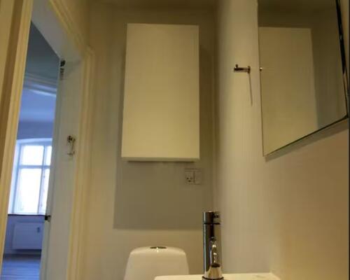 Delevenlig 2 vær. - tæt på Banegården i Randers