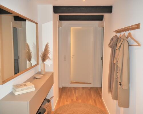 Charmerende taglejlighed med altan og fjordudsigt