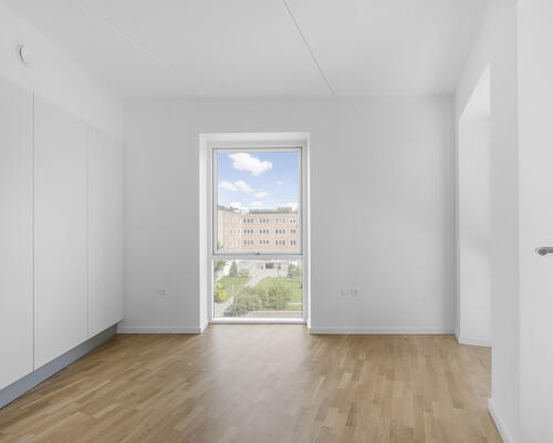 Lys og indbydende lejlighed med stor altan i Aalborg