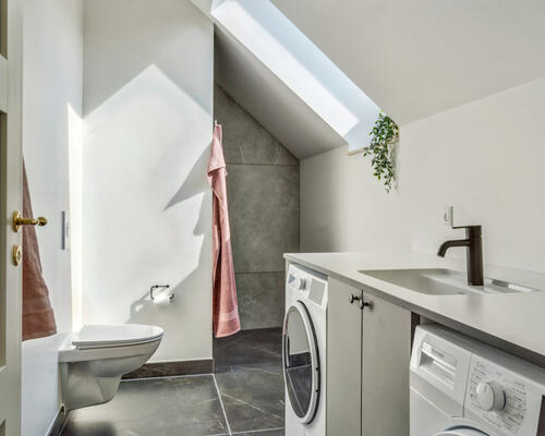 Moderne lejlighed i 2 plan på sublim placering i Odense C – 126 Kvm