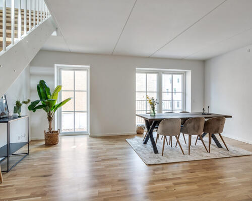 Moderne lejlighed i 2 plan på sublim placering i Odense C – 126 Kvm