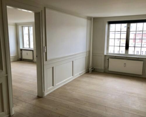 Stjernekigger badeværelse i skøn Nyhavn  lejlighed lige ved kanalen i Nyhavn