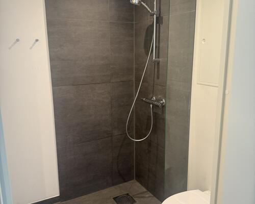 Helt ny indflytnings klar lejlighed, med altan