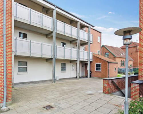 Nyrenoveret lejlighed tæt på vejle centrum!