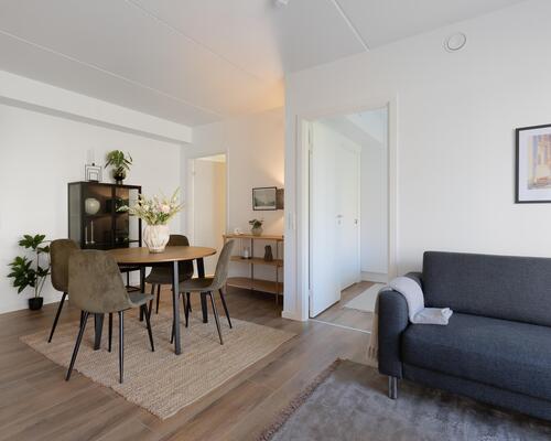 Karine Krumpen 10, 1., 5