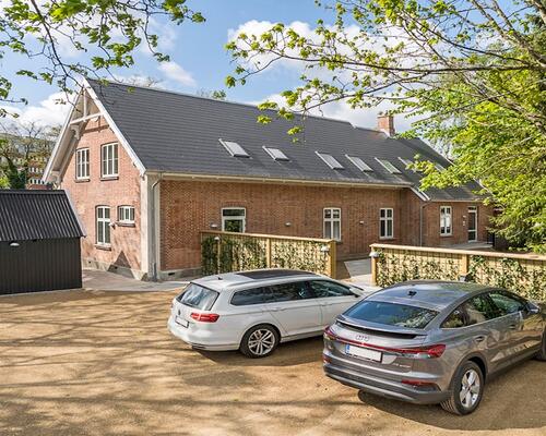 Charmerende 1-værelses taglejlighed (KUN EXPATS)