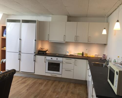 Værelse udlejes helt centralt ved gågaden i Aarhus C