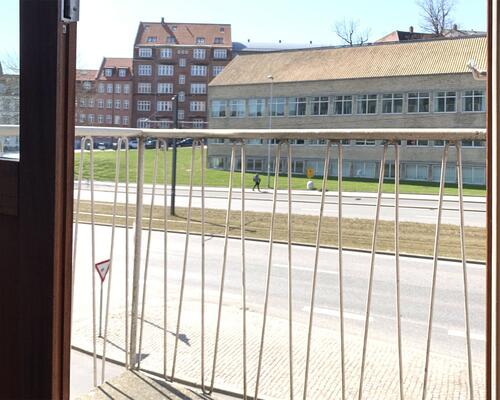 1 værelses lejlighed tæt på UNI