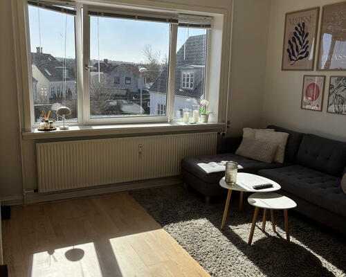 Charmerende 2-værelses lejlighed i enestående ejendom