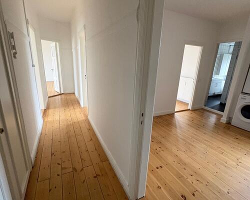 Stor 4. værelses lejlighed på Langelinie