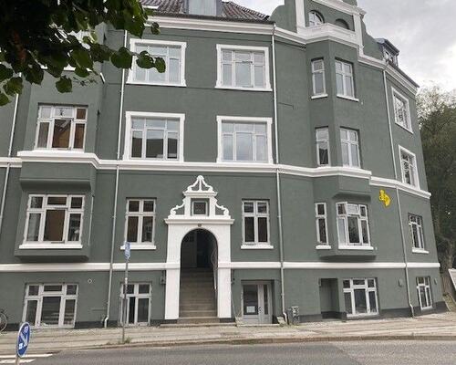 Skøn nyere renoveret 4. værelses lejlighed