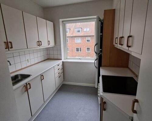 Hyggelig 2 værelses lejlighed på Silkeborgvej udlejes.