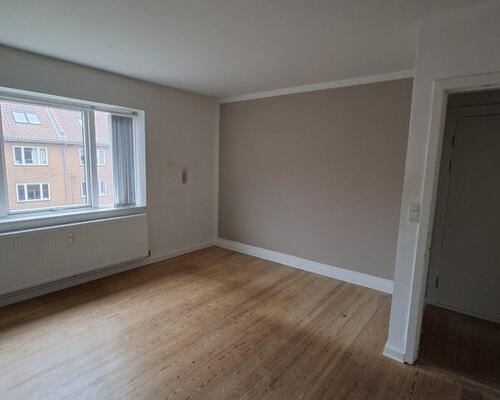 Hyggelig 2 værelses lejlighed på Silkeborgvej udlejes.