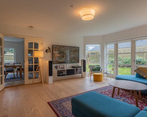 Fuldt møbleret stor villa | Bredsten