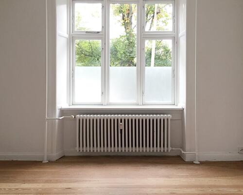 Lys og rummelig 2'er i Øgadekvarteret