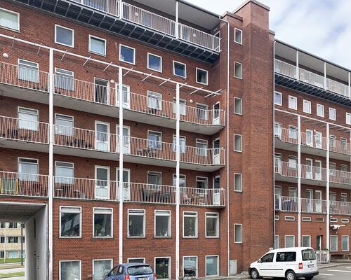 1 værelses lejlighed tæt på UNI