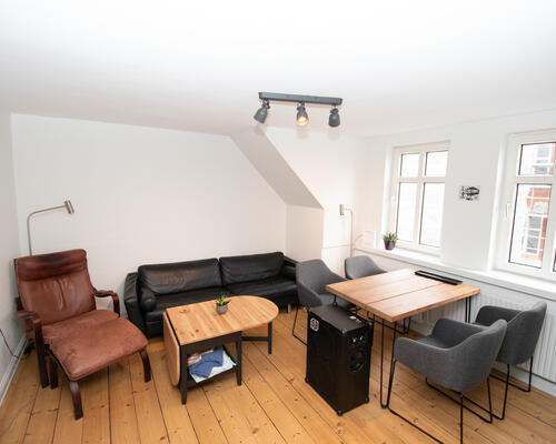 Indbydende lejlighed med lys og charme i Aalborg