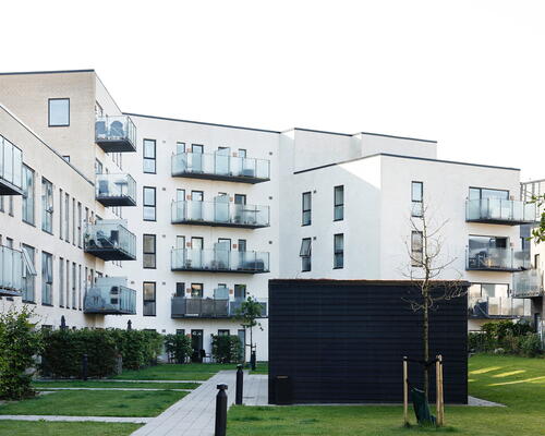 Egedal Stationsby - Hyggelig 3 vær. lejlighed med stor terrasse