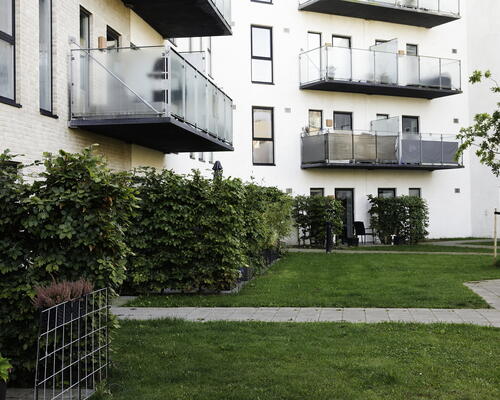 Egedal Stationsby - Hyggelig 3 vær. lejlighed med stor terrasse