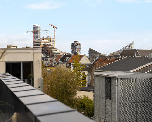 STOR RUMMELIG 1-VÆRELSES I AARHUS C