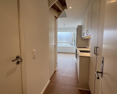 Nyopført moderne 3. vær. lejlighed i to plan.