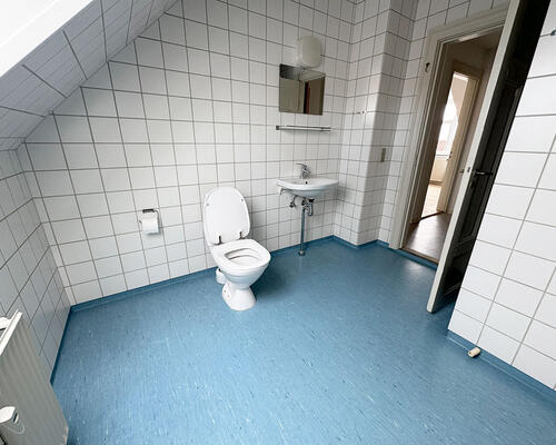Stor 2 værelses lejlighed i Randers
