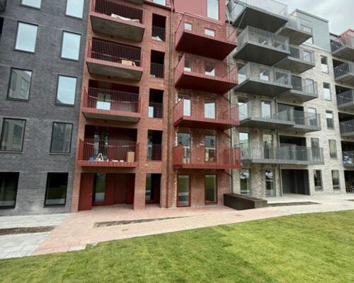 INDFLYTNINGSKLAR 2-VÆRELSES MIDT I AARHUS C