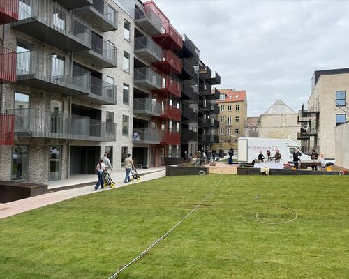 INDFLYTNINGSKLAR 2-VÆRELSES MIDT I AARHUS C