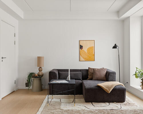 STOR RUMMELIG 2-VÆRELSES I AARHUS C