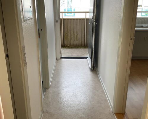 Lys 2-værelses på 46 m2 med grønt kig, parkering og ladestander