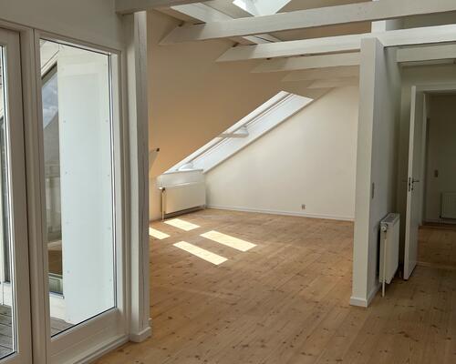 3 vær. lejlighed med altan Odense C