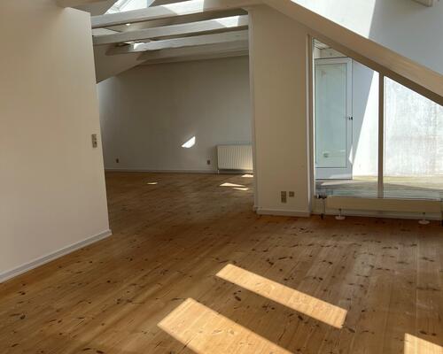 3 vær. lejlighed med altan Odense C