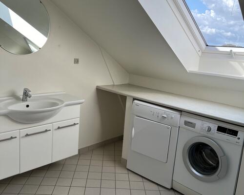 3 vær. lejlighed med altan Odense C