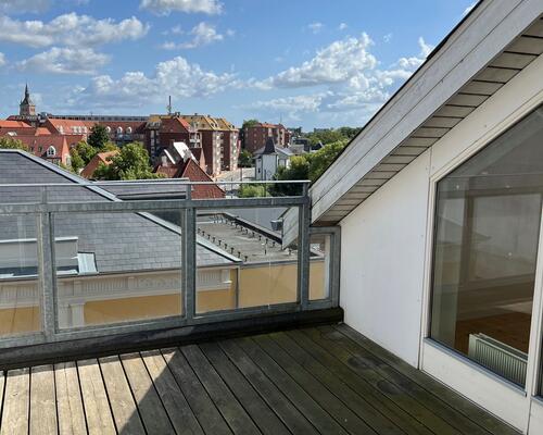 3 vær. lejlighed med altan Odense C