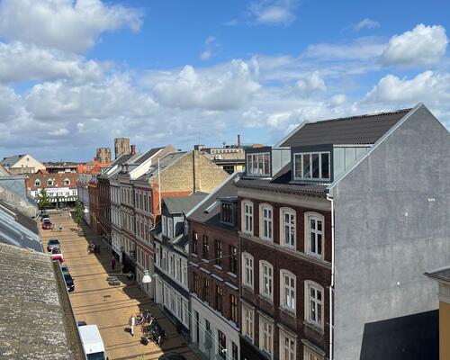 3 vær. lejlighed med altan Odense C