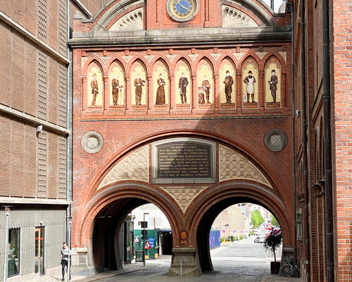 5 værelses lejlighed i København V