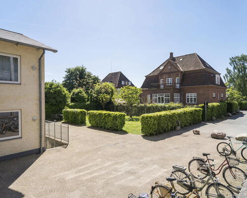 Stor 2-værelses perfekt placeret i Odense C! - KUN 1 MÅNEDS DEPOSITUM