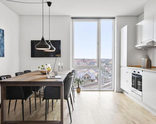 Skøn delevenlig 3-værelses bolig med egen terrasse midt i Vanløse - Tæt på offentlig transport og indkøb!