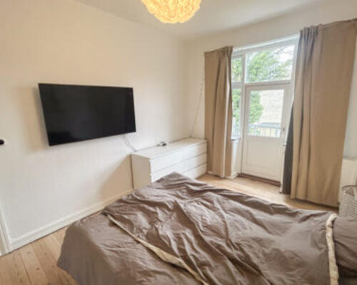 Hyggelig 2-værelses lejlighed med altan tæt på Aalborg Centrum