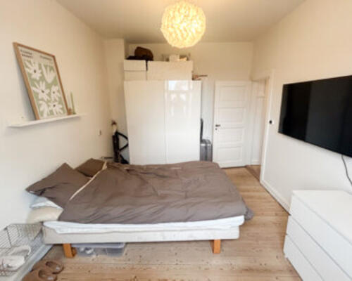 Hyggelig 2-værelses lejlighed med altan tæt på Aalborg Centrum