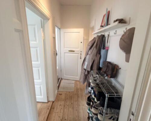 Hyggelig 2-værelses lejlighed med altan tæt på Aalborg Centrum